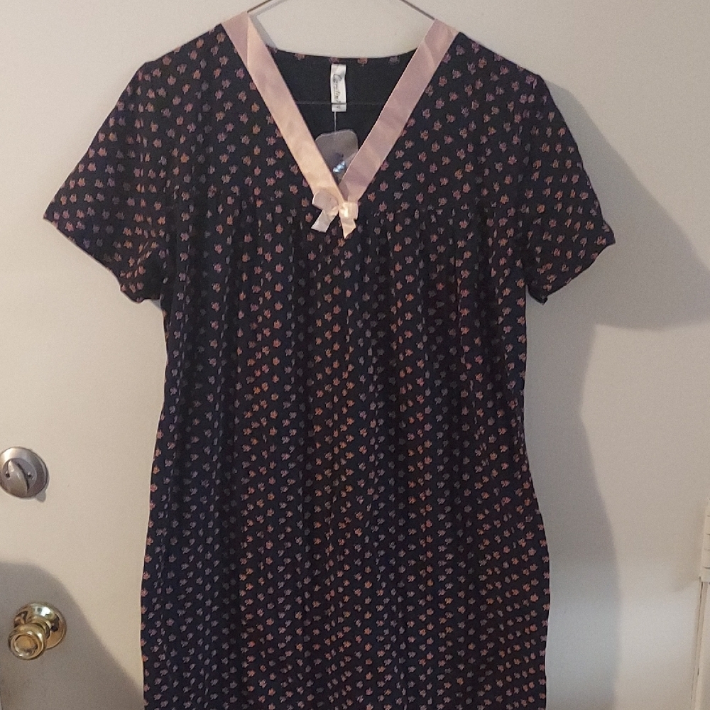 Navy and Pink Caroline brand NWT Midi Dress